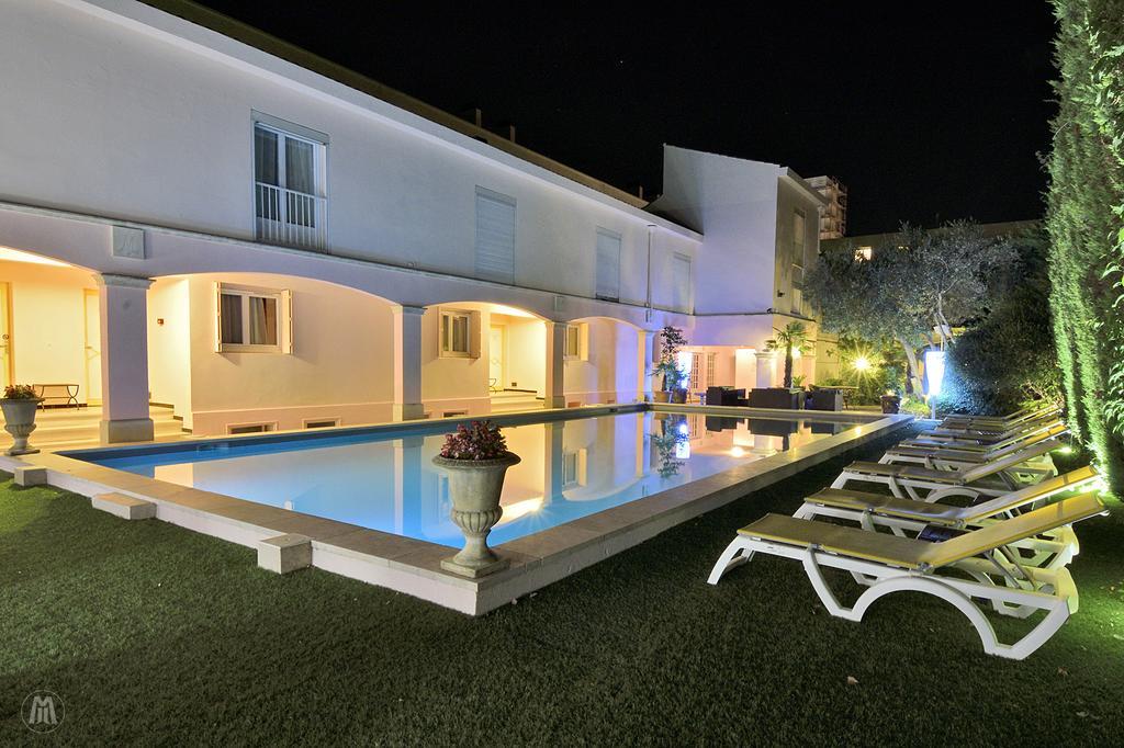 Hotel Mireille Αρλ Εξωτερικό φωτογραφία