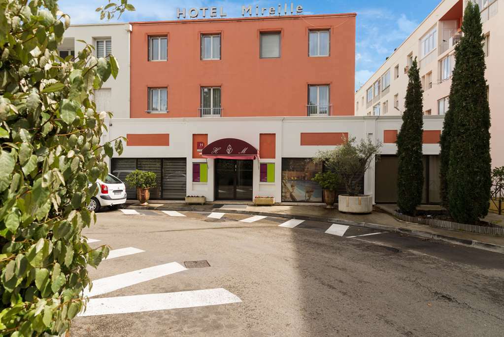 Hotel Mireille Αρλ Εξωτερικό φωτογραφία