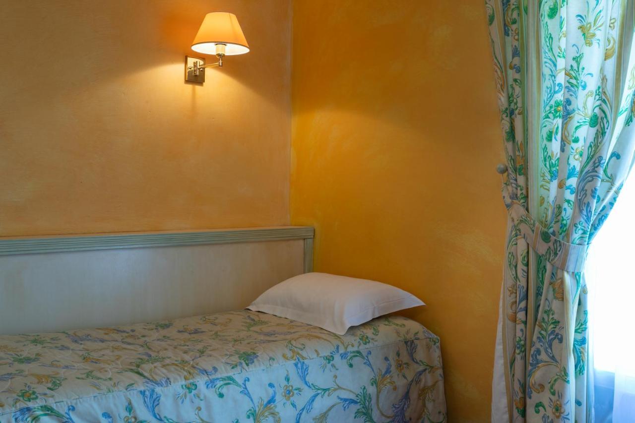 Hotel Mireille Αρλ Εξωτερικό φωτογραφία